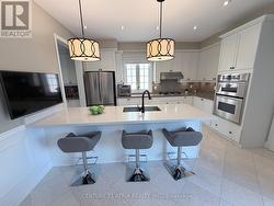 KITCHEN -