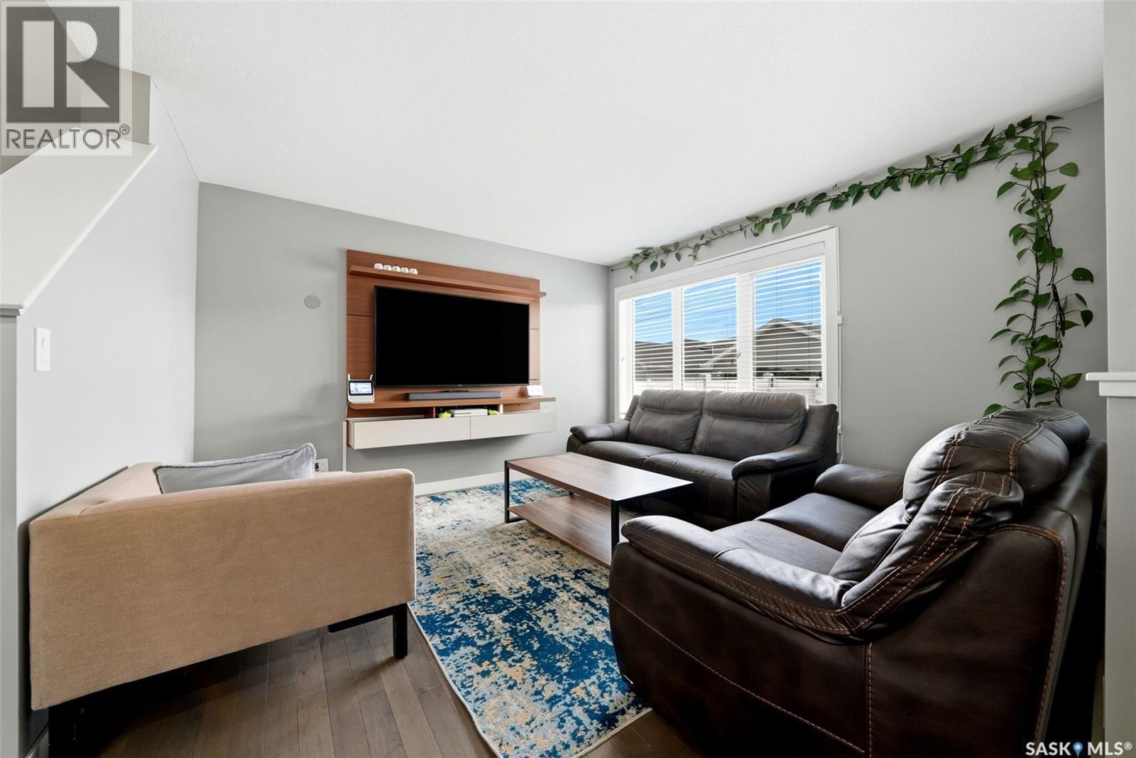 2905 Rochdale Boulevard, Regina, SK