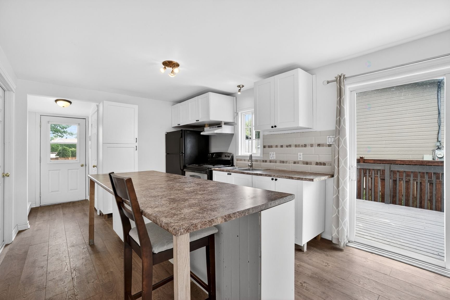 Kitchen - 178 33E Avenue, Pointe-Calumet, QC - Indoor