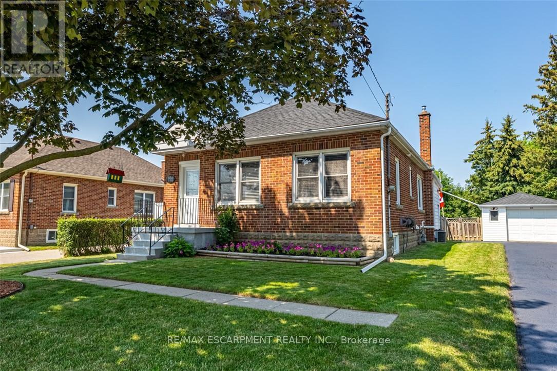 930 West 5Th Street, Hamilton, ON