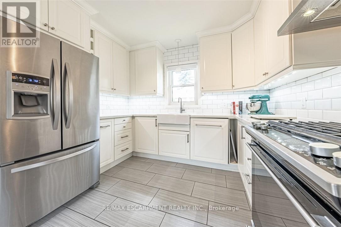 930 West 5Th Street, Hamilton, ON
