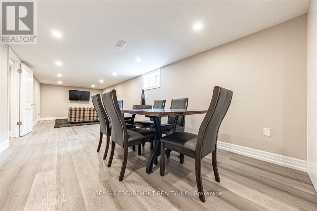 930 West 5Th Street, Hamilton, ON