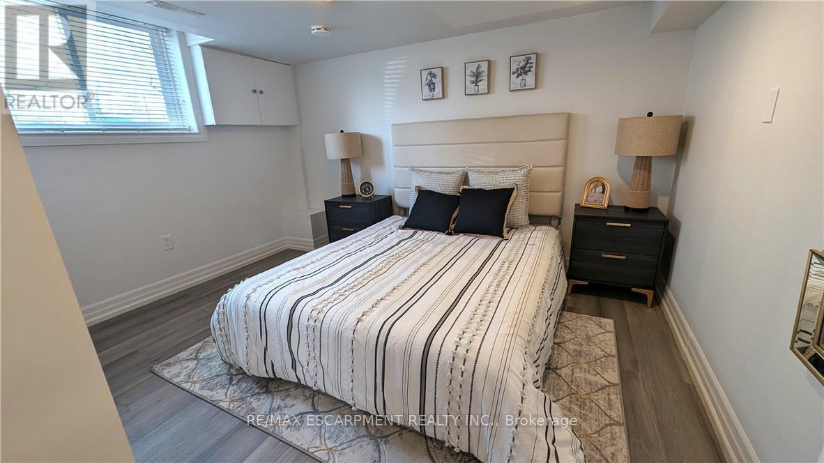 930 West 5Th Street, Hamilton, ON