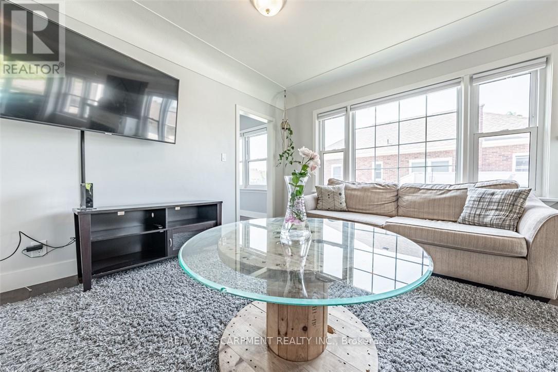 930 West 5Th Street, Hamilton, ON
