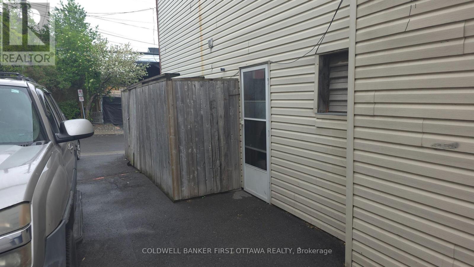 777 Somerset Street W, Ottawa, ON