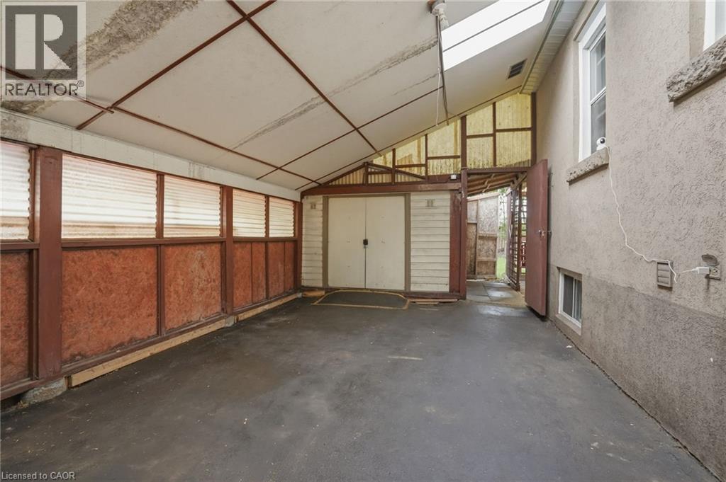 4 Duncombe Drive, Hamilton, ON