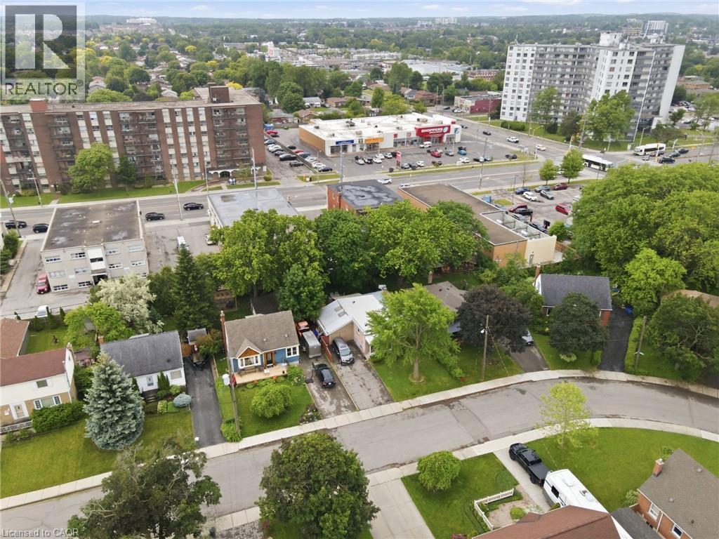 4 Duncombe Drive, Hamilton, ON
