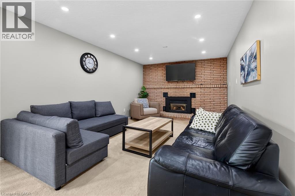 34 Capri Crescent, Hamilton, ON