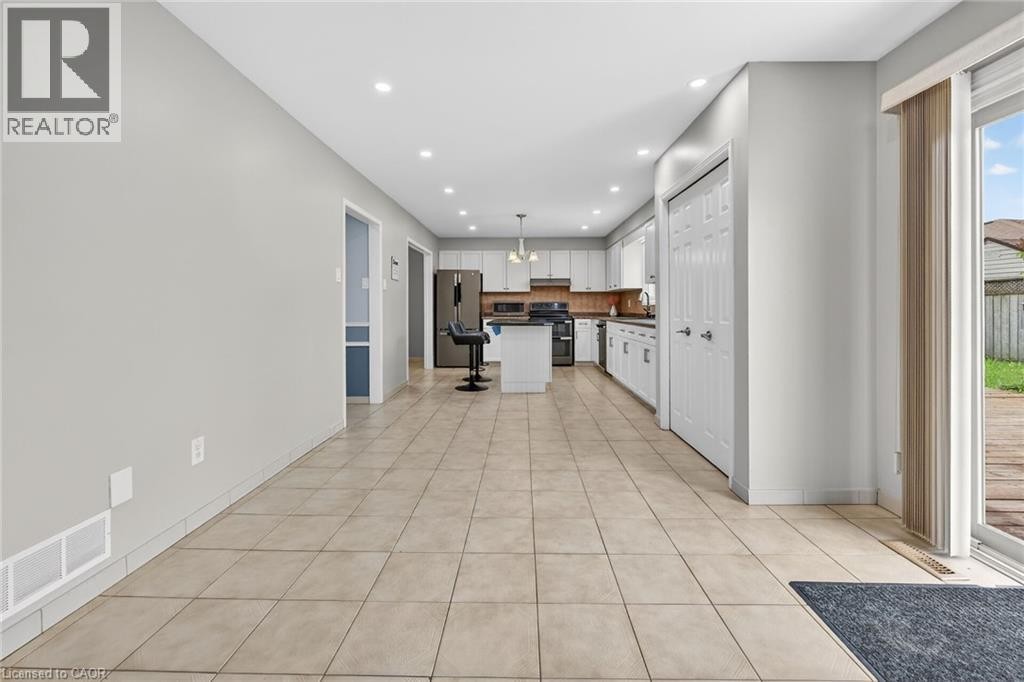 34 Capri Crescent, Hamilton, ON