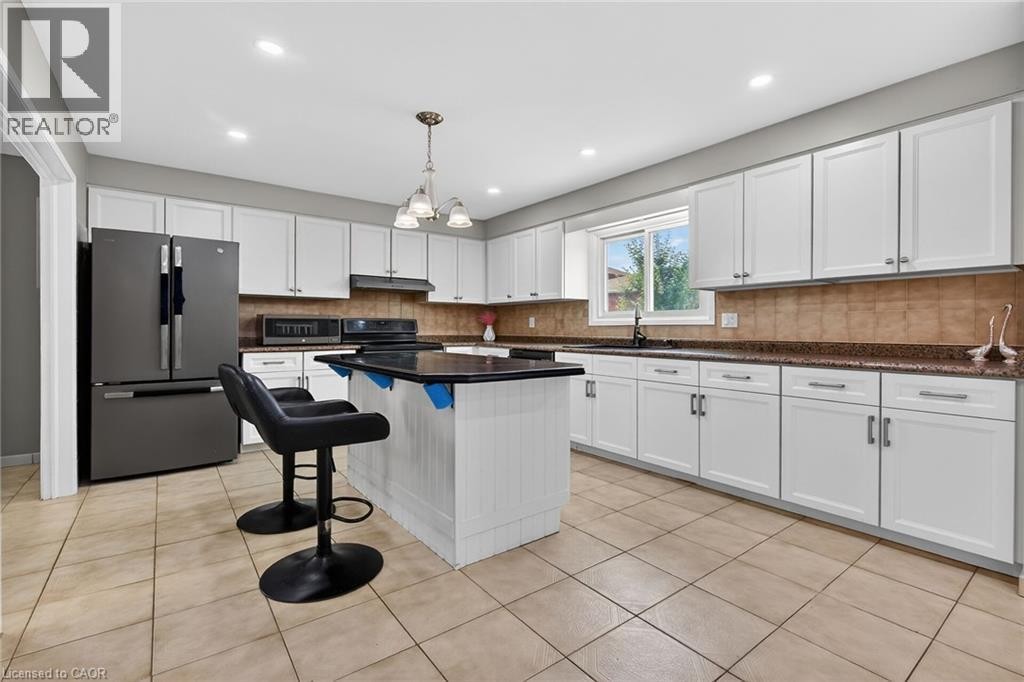 34 Capri Crescent, Hamilton, ON