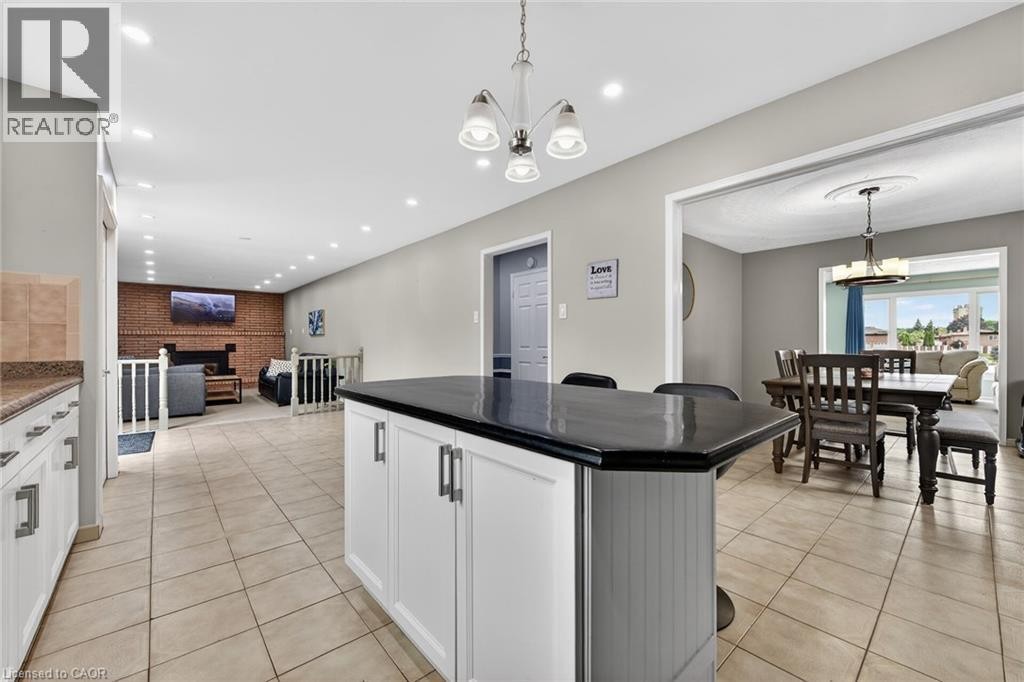 34 Capri Crescent, Hamilton, ON