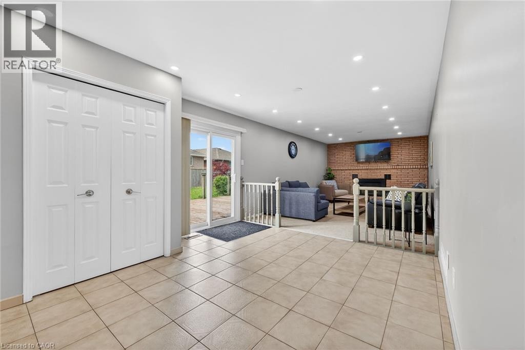 34 Capri Crescent, Hamilton, ON