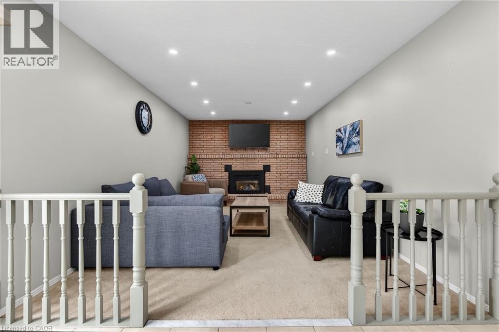 34 Capri Crescent, Hamilton, ON