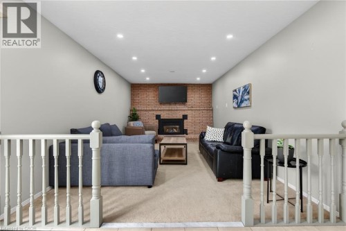 34 Capri Crescent, Hamilton, ON 