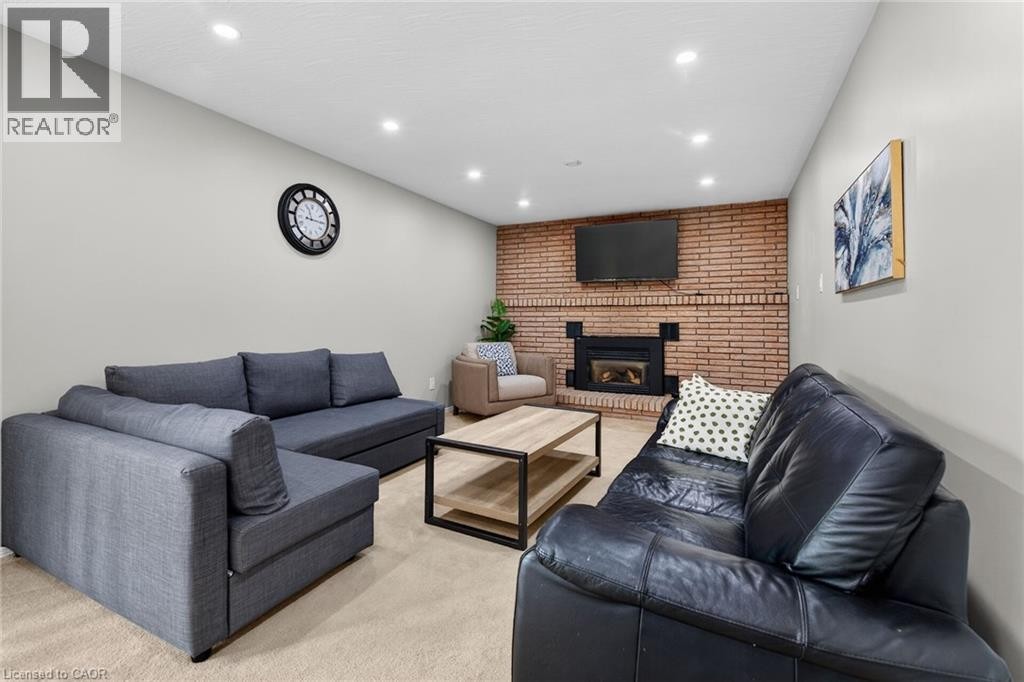 34 Capri Crescent, Hamilton, ON