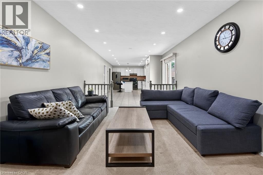 34 Capri Crescent, Hamilton, ON