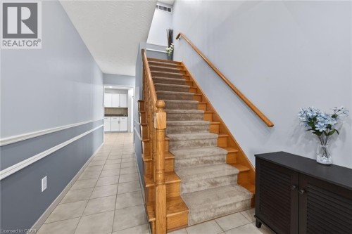 34 Capri Crescent, Hamilton, ON 