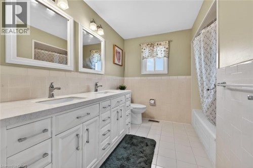 34 Capri Crescent, Hamilton, ON 