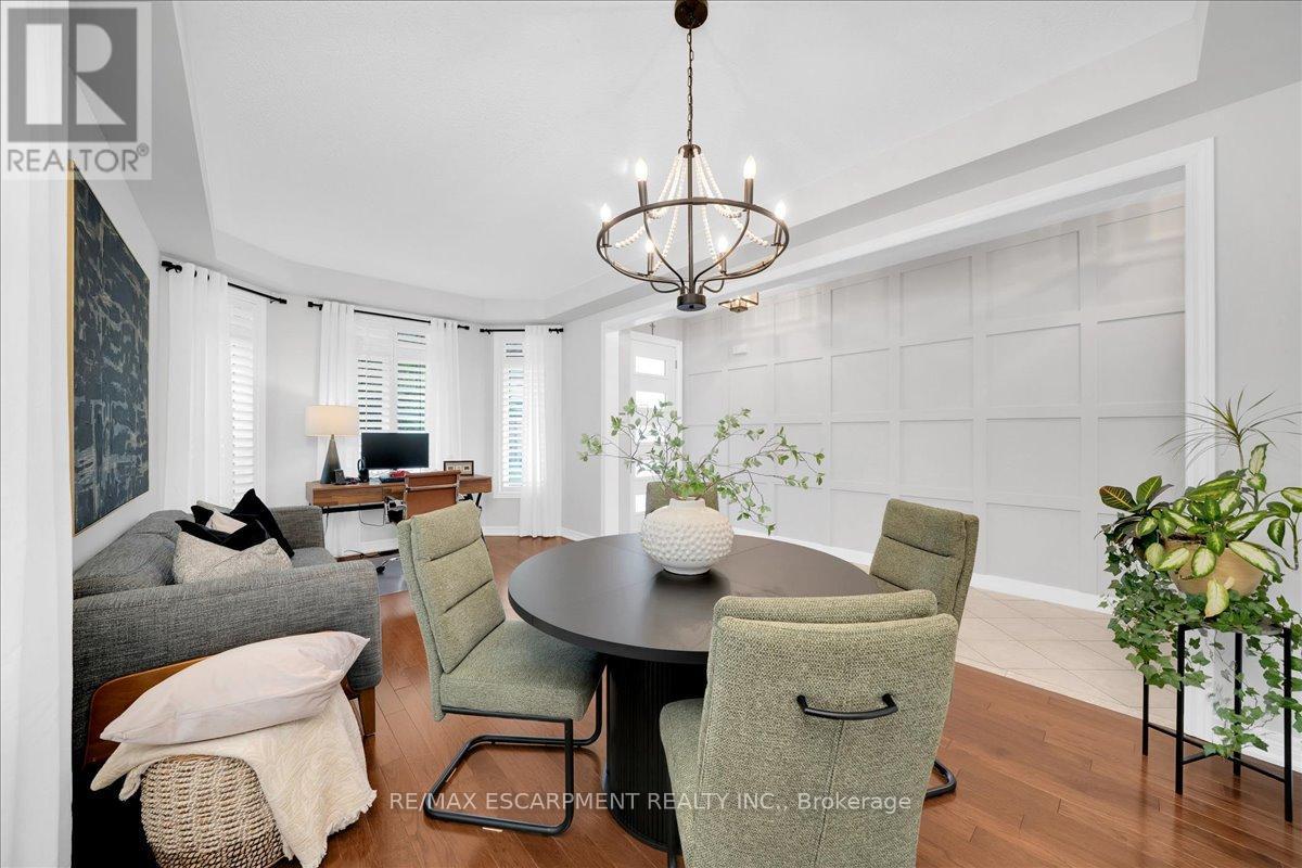 1228 Fox Crescent, Milton, ON