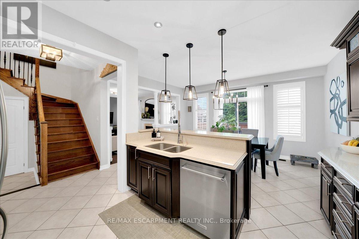 1228 Fox Crescent, Milton, ON