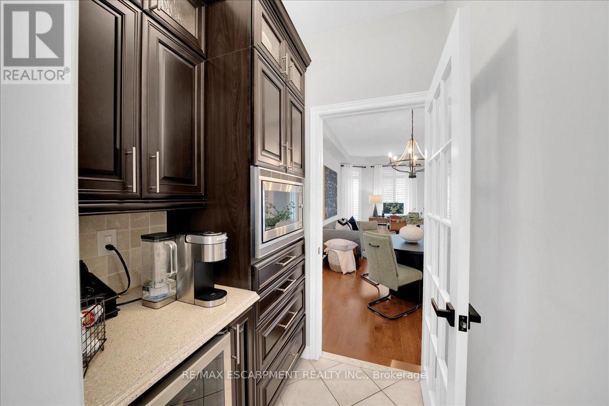 1228 Fox Crescent, Milton, ON