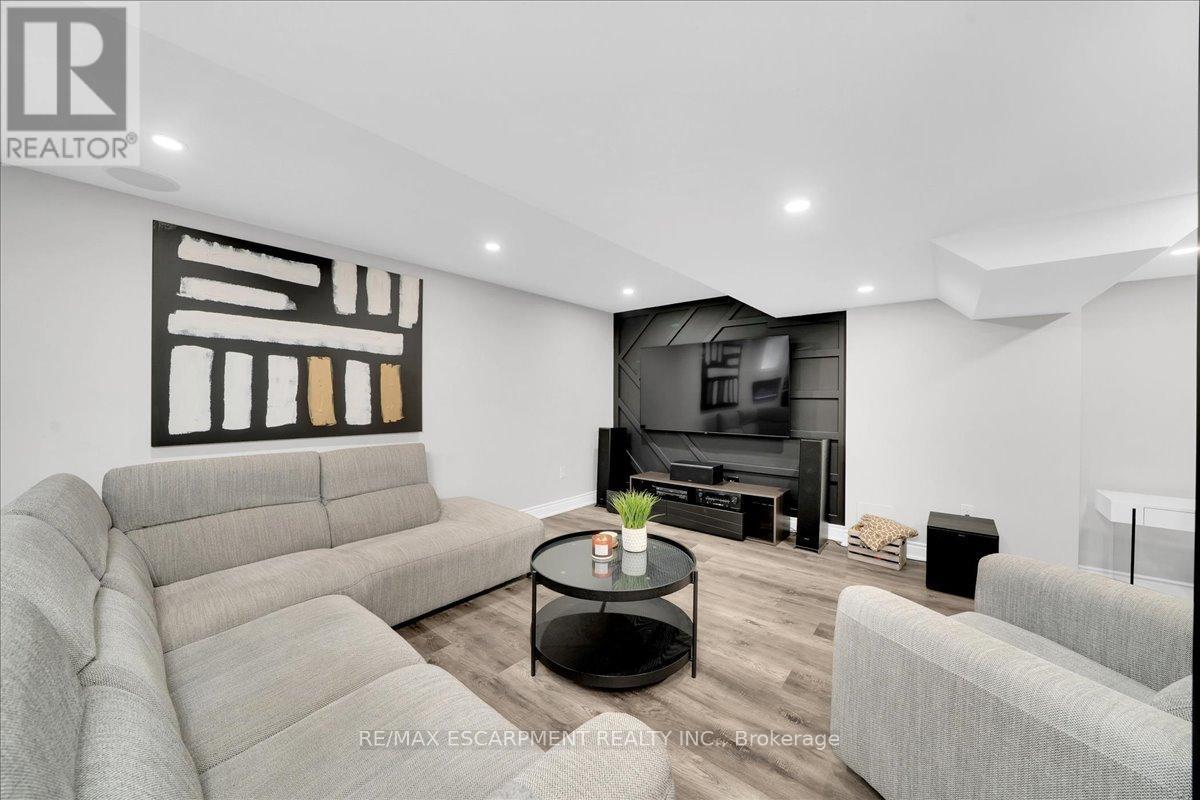 1228 Fox Crescent, Milton, ON