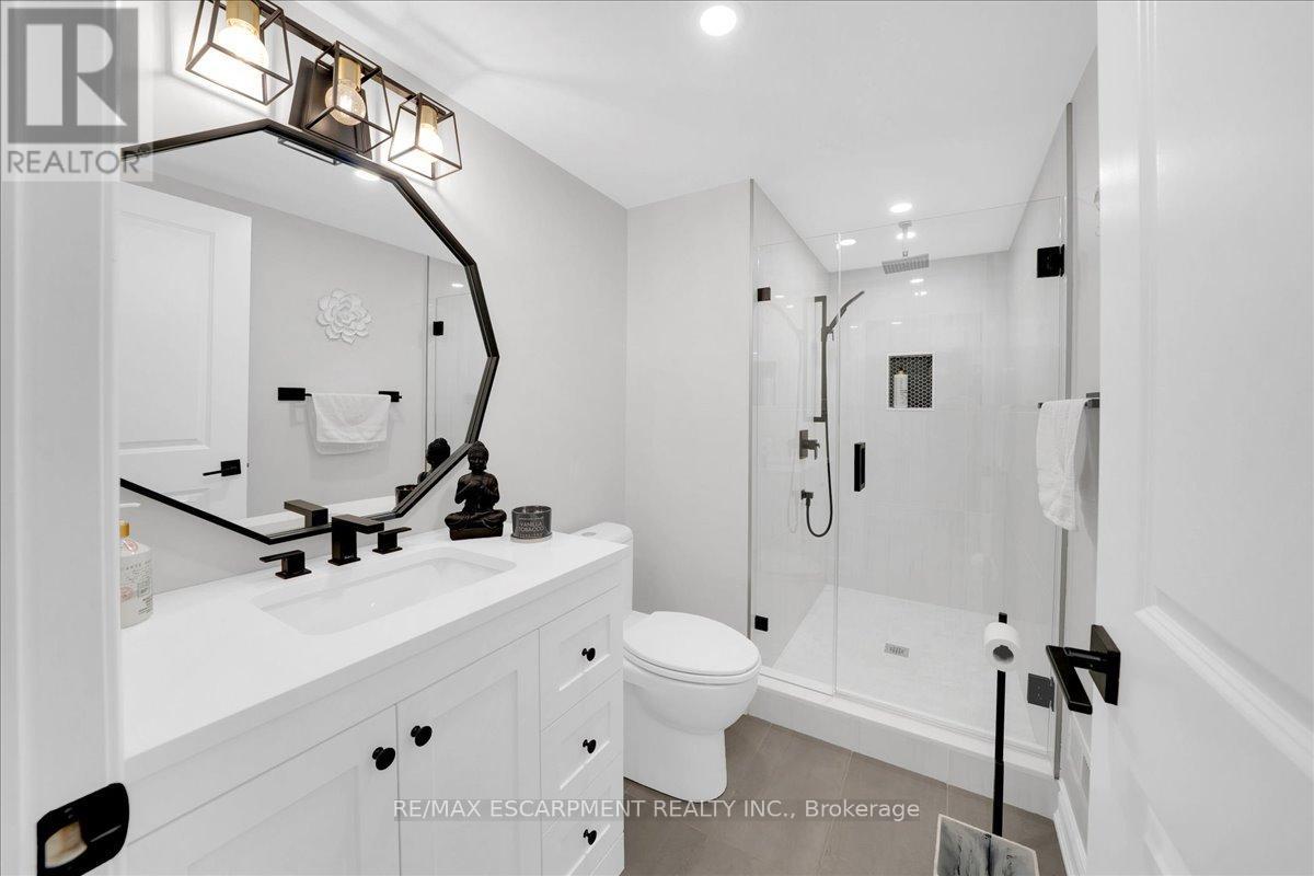 1228 Fox Crescent, Milton, ON