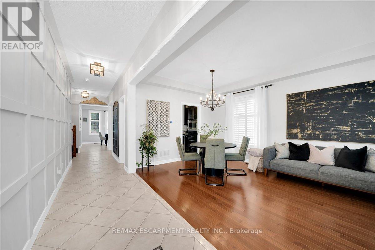 1228 Fox Crescent, Milton, ON