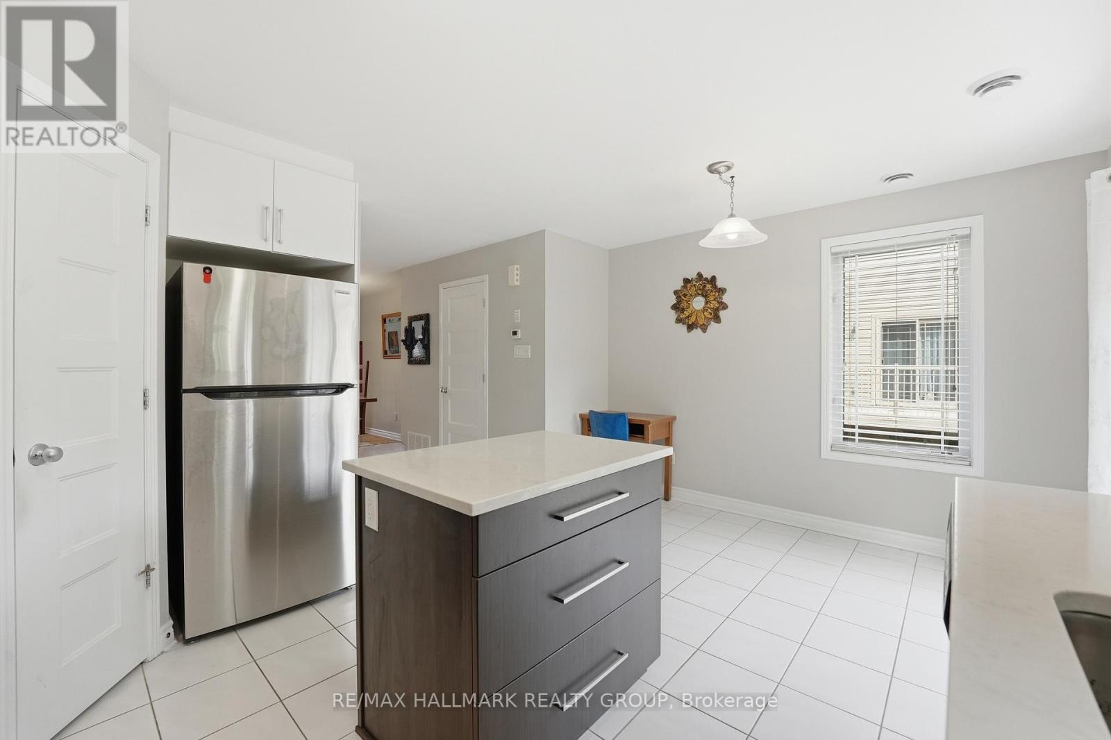 670 Danaca Private, Ottawa, ON