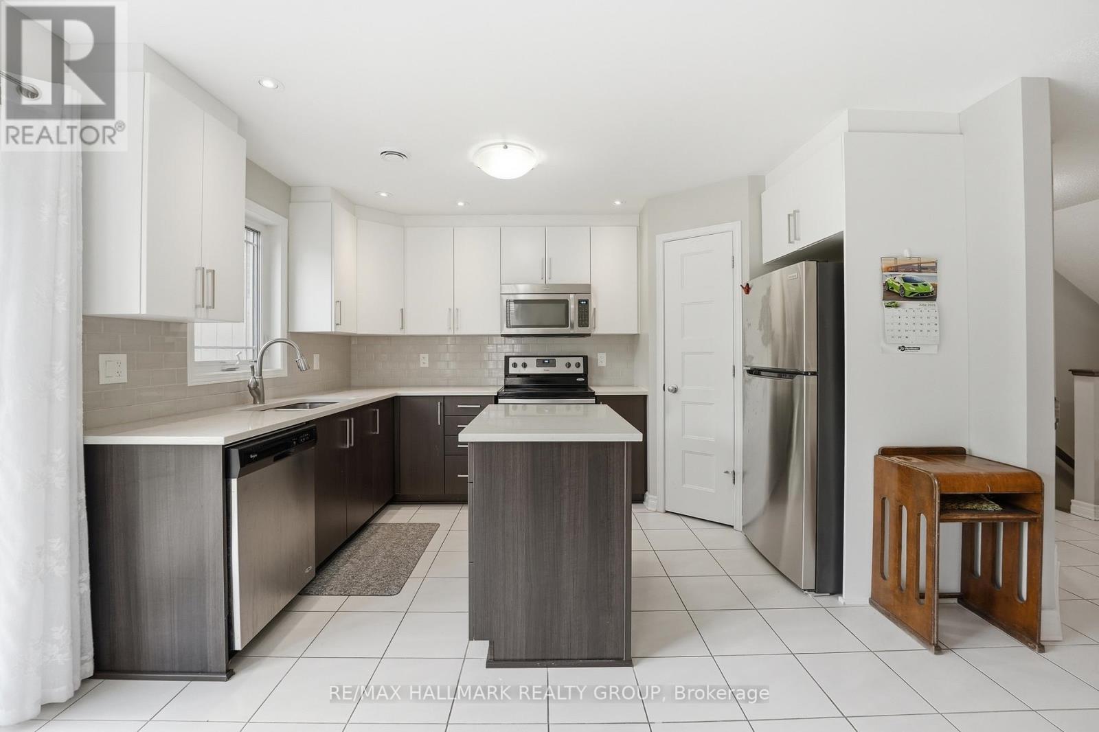 670 Danaca Private, Ottawa, ON