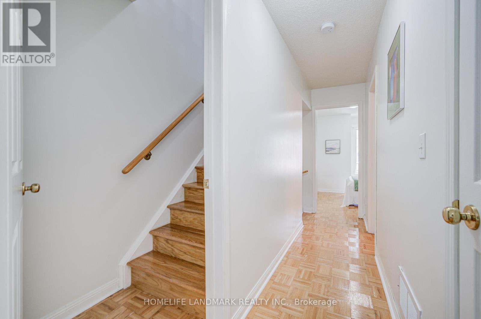 6 - 10 St Moritz Way, Markham, ON - Indoor Photo Showing Other Room