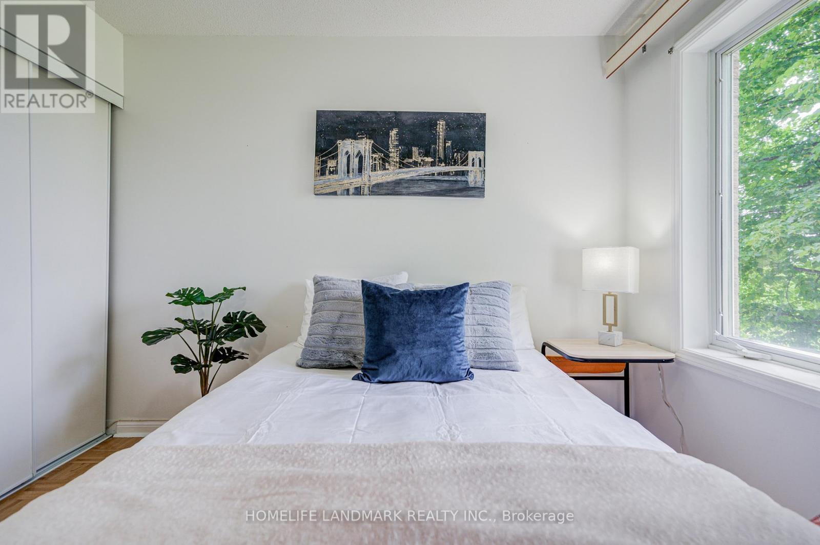 6 - 10 St Moritz Way, Markham, ON - Indoor Photo Showing Bedroom