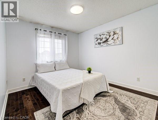 Image quality insufficient for description - 55 Isaiah Drive, Kitchener, ON