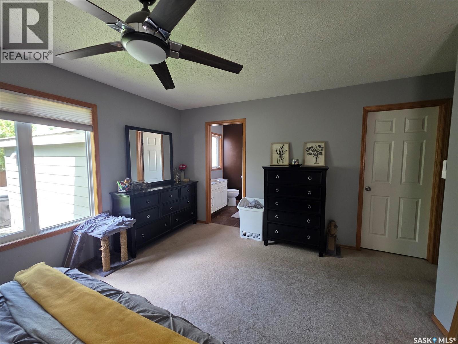 705 Sun Valley Drive, Estevan, SK