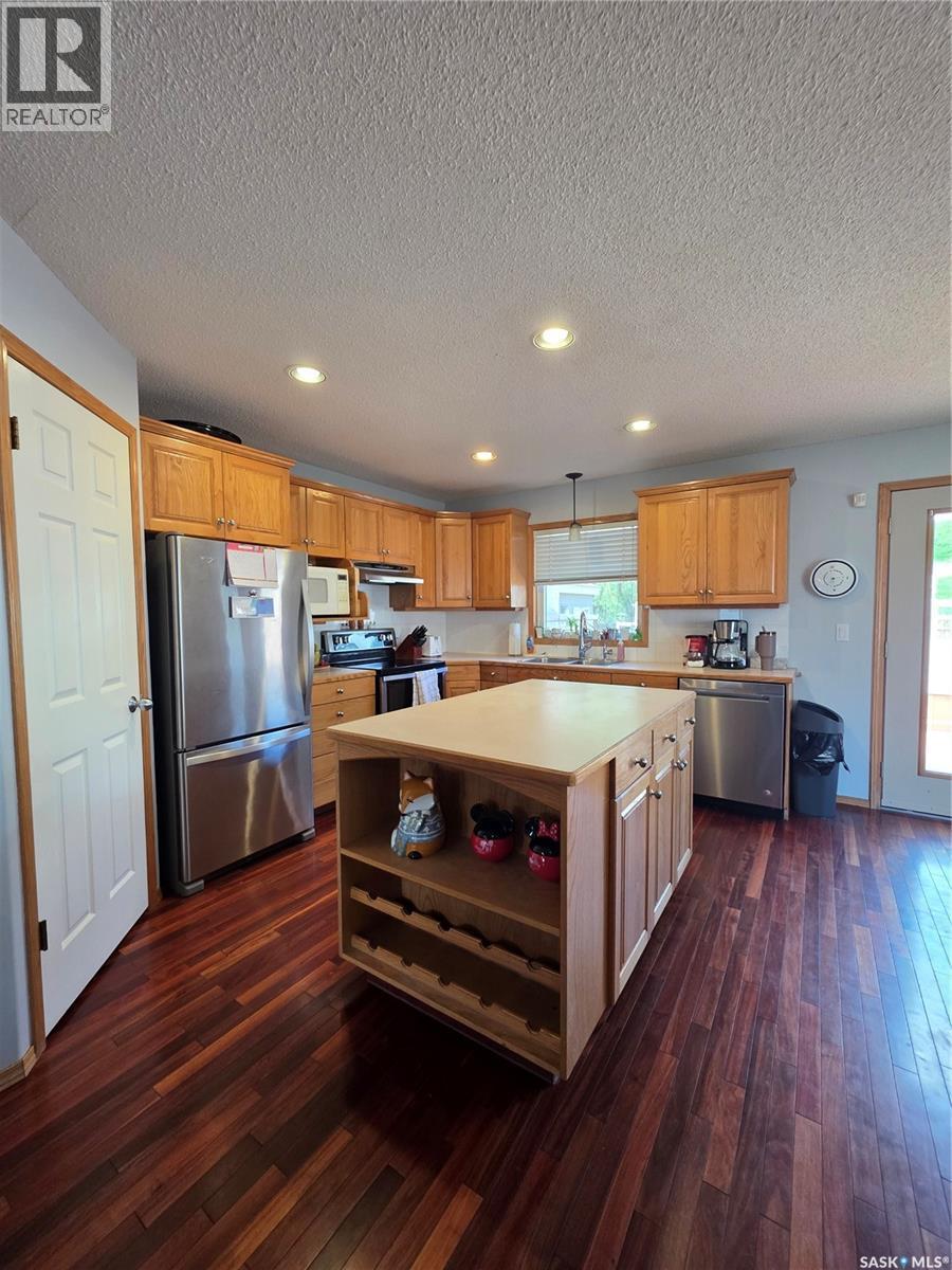 705 Sun Valley Drive, Estevan, SK