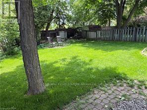 Loads of room for pool , sewing set - 3200 Greenbough Crescent, Burlington, ON