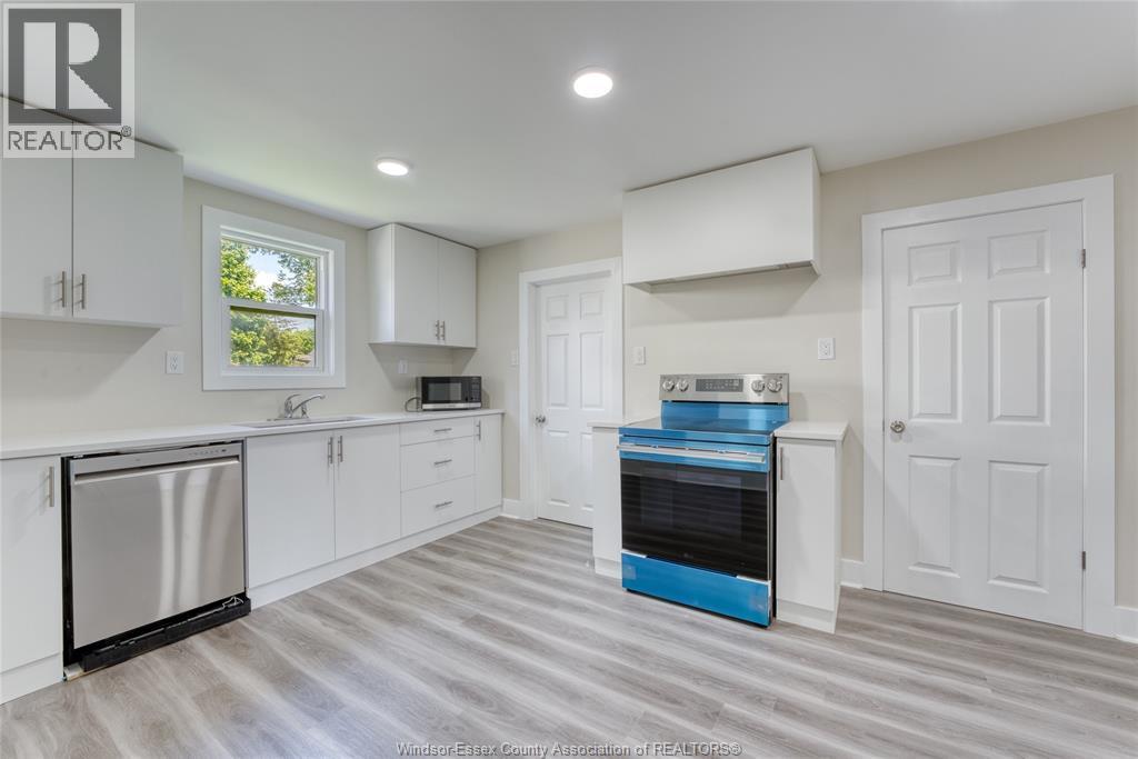88 Lorne, Chatham, ON