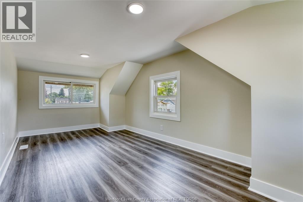 88 Lorne, Chatham, ON