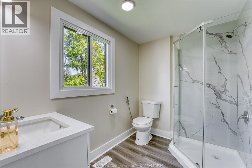 88 Lorne, Chatham, ON