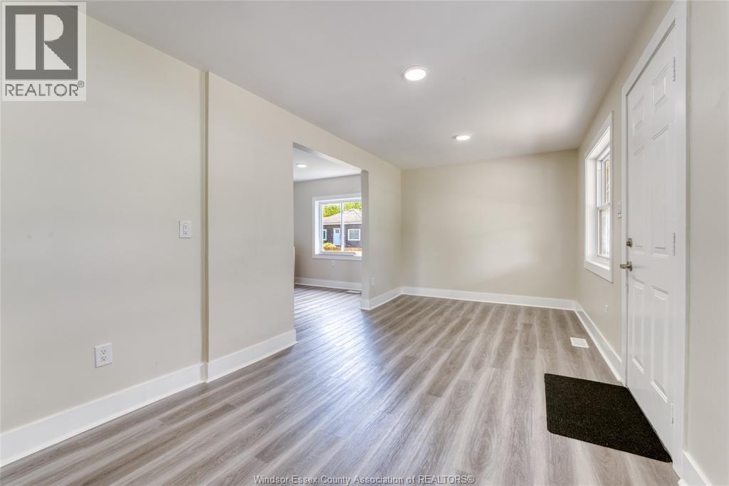 88 Lorne, Chatham, ON
