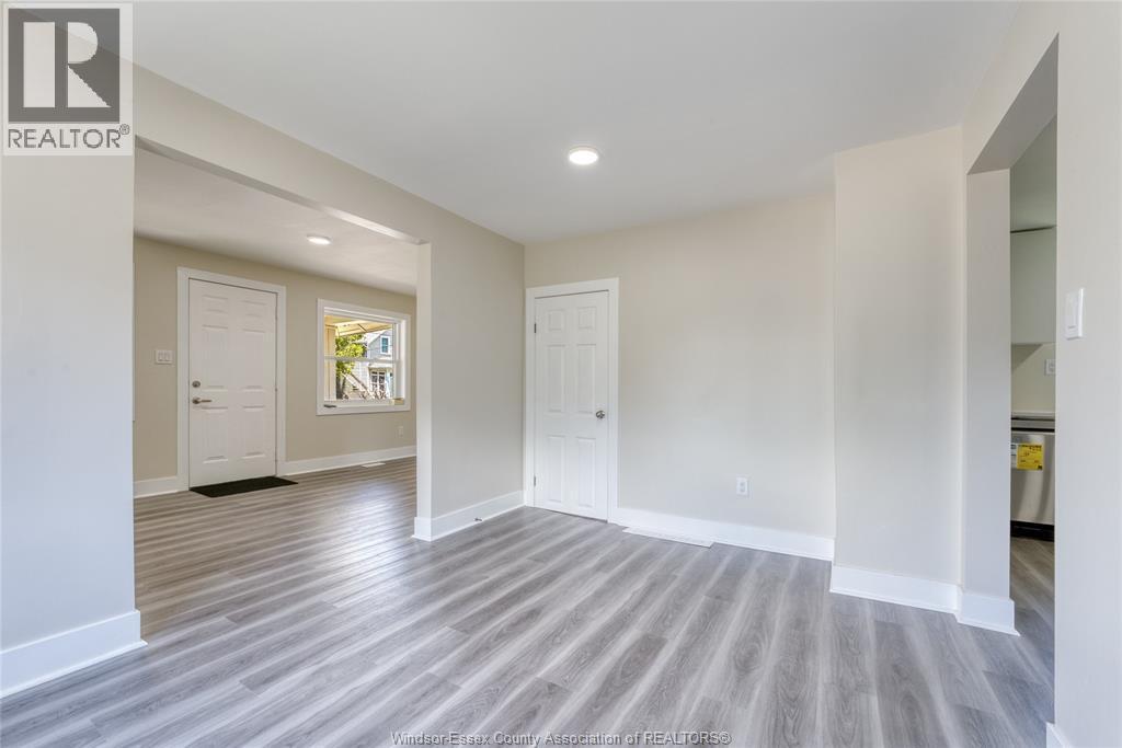 88 Lorne, Chatham, ON