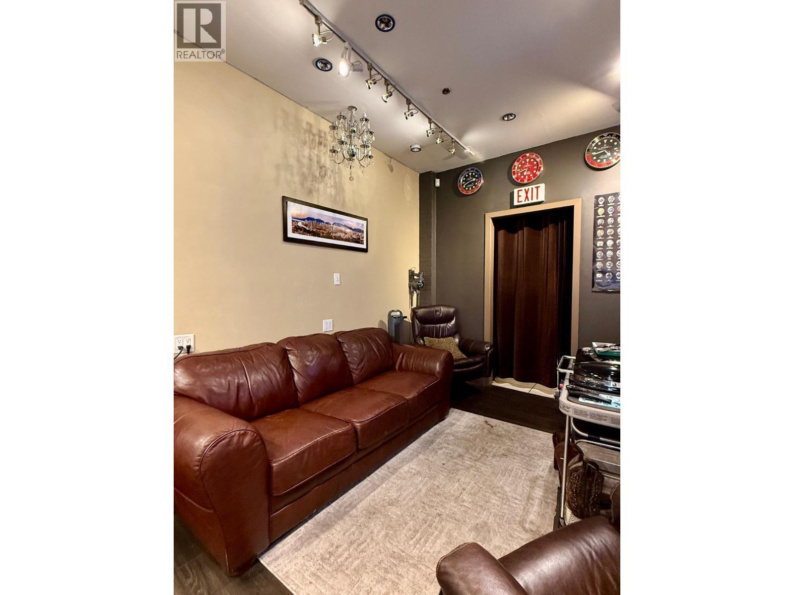 971 Hornby Street, Vancouver, BC