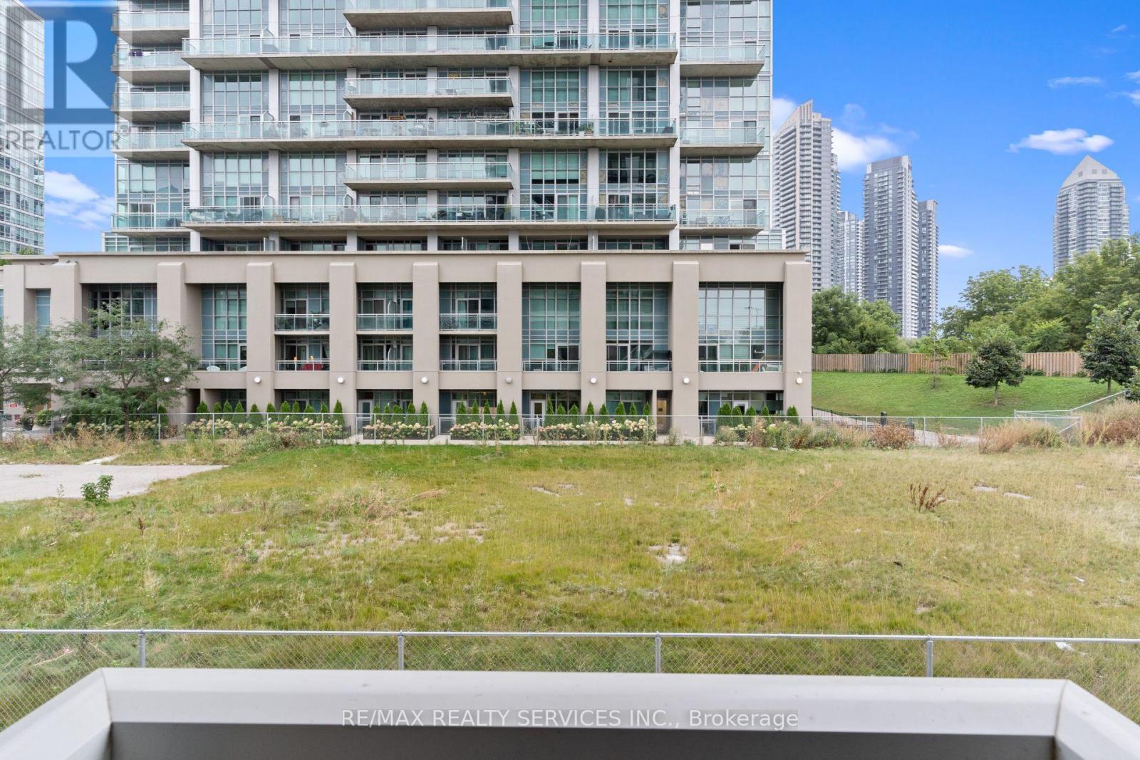 115 - 251 Manitoba Street, Toronto, ON