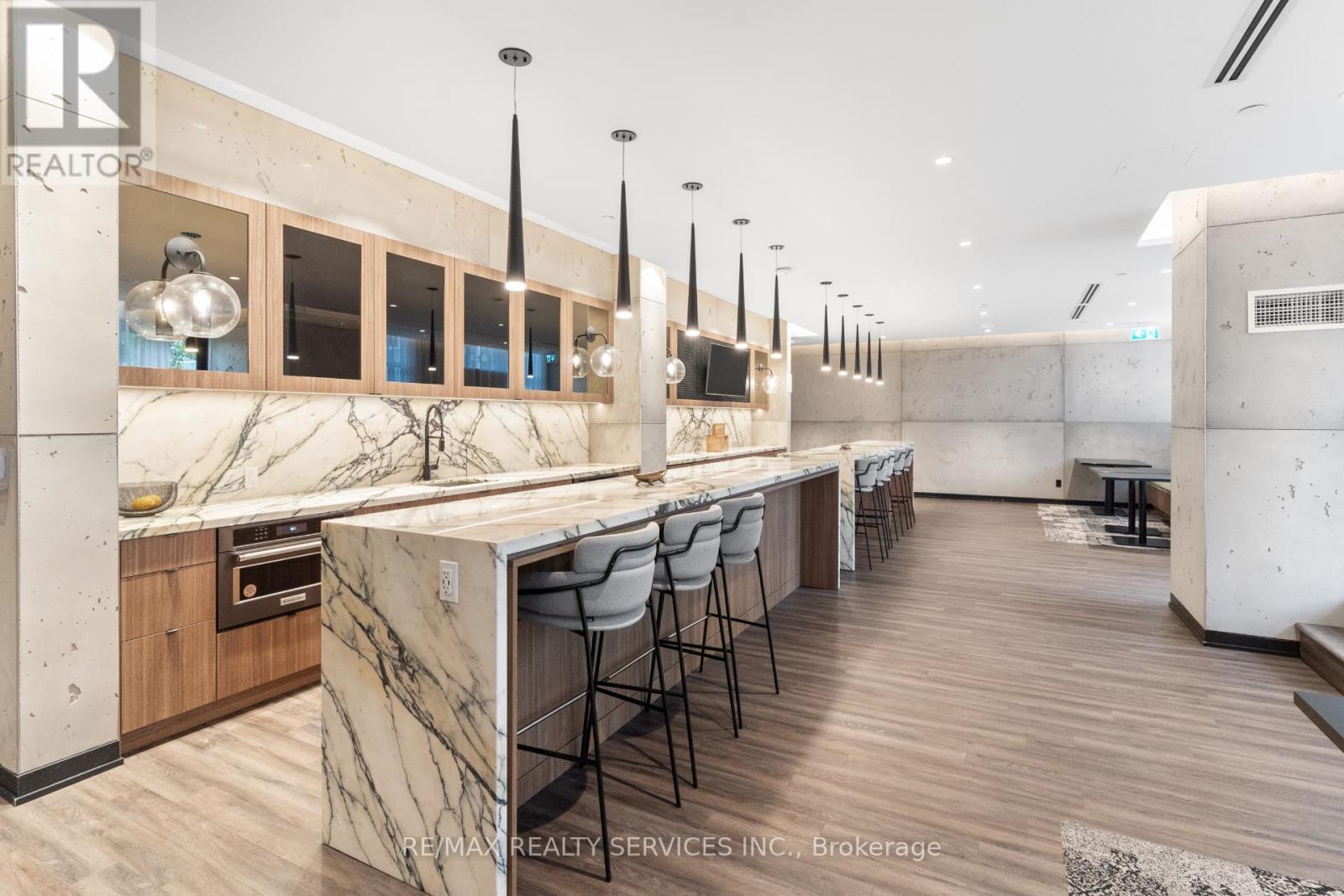 115 - 251 Manitoba Street, Toronto, ON