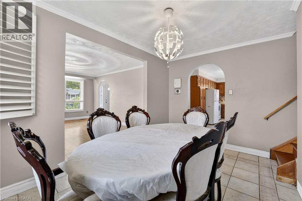 128 Hadeland Avenue, Hamilton, ON