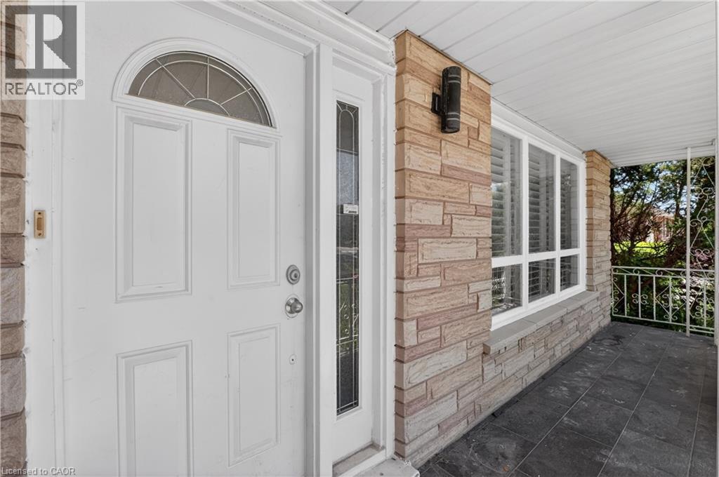 128 Hadeland Avenue, Hamilton, ON