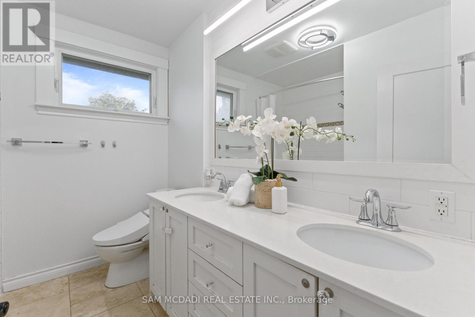 63 Maplewood Road, Mississauga, ON