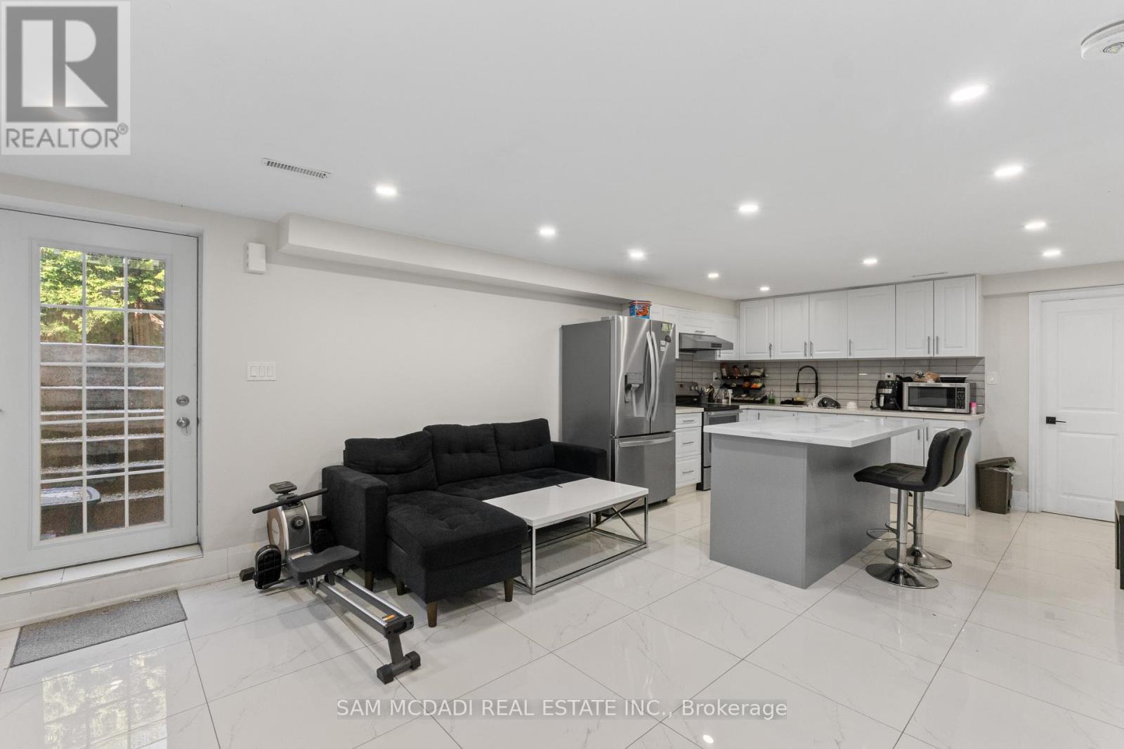 63 Maplewood Road, Mississauga, ON