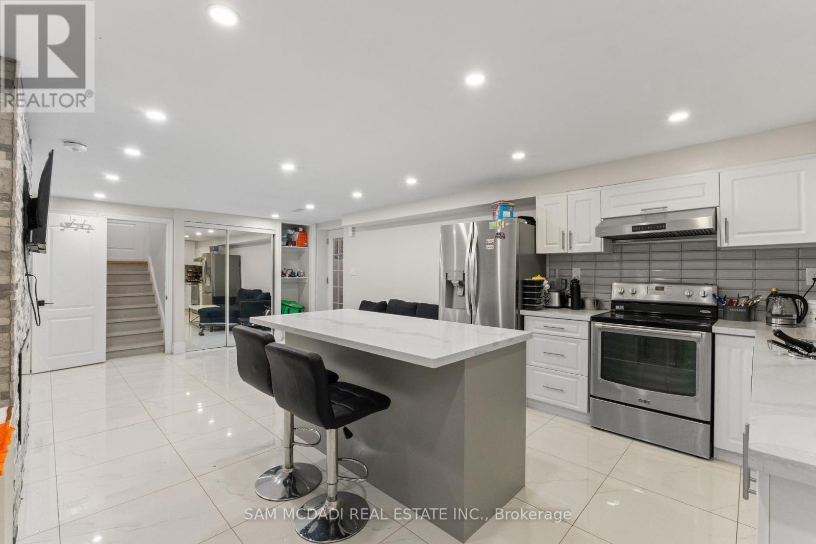 63 Maplewood Road, Mississauga, ON