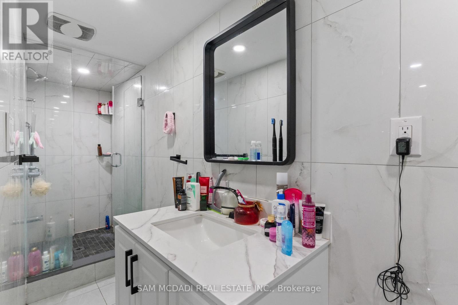 63 Maplewood Road, Mississauga, ON